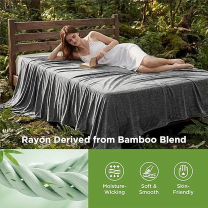 Cooling blanket, lightweight and breathable, made of bamboo fiber, a comfortable gift.